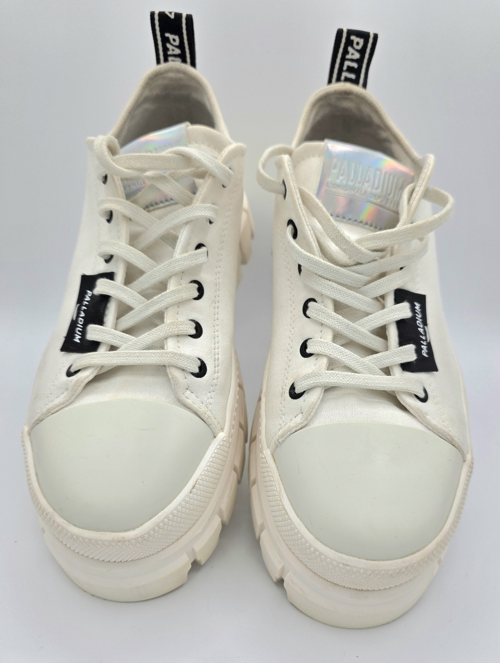 ​Palladium Revolt Lo Canvas Women’s Chunky Platform‎ Sneakers – White – Size 7